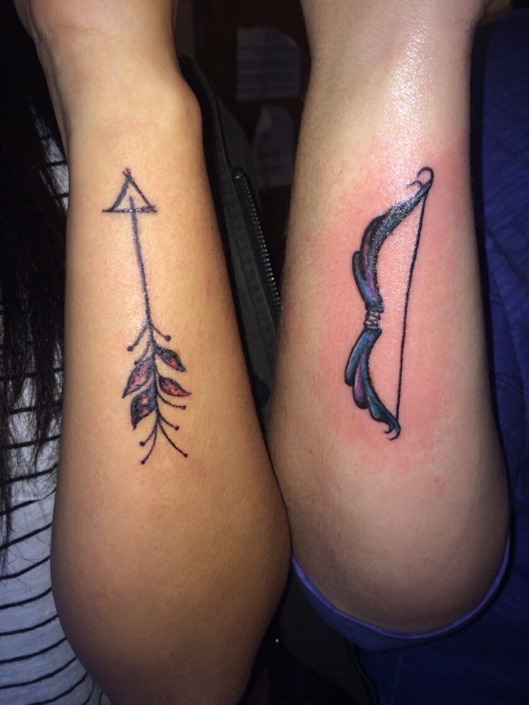 tattoo de arco e flecha para casal