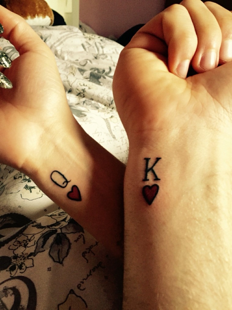 Mais de 30 tatuagens elegantes de rei e rainha para os melhores casais